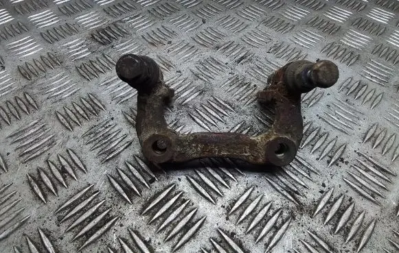 Volkswagen Golf IV Brake caliper pad carrier rear 