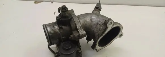 Toyota Corolla E120 E130 Throttle valve 8967221020