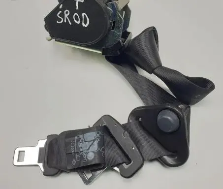 Dacia Sandero Middle seatbelt (rear) 531836