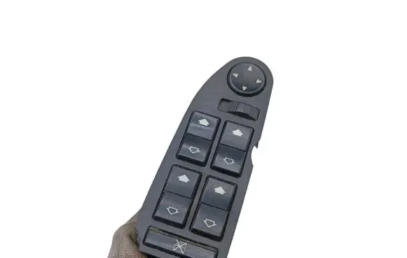 BMW 5 E39 Electric window control switch 8380646