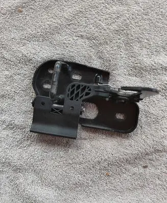 Volkswagen Caddy Engine bonnet/hood lock/latch loop/hook 1T0823480B