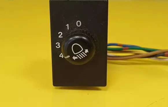 Suzuki Swift Cultus Headlight level height control switch 60E00