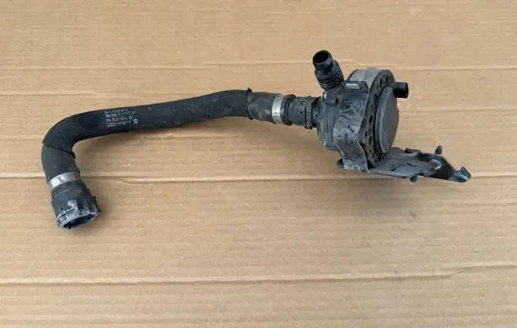Mercedes-Benz GLE W167 Electric auxiliary coolant/water pump A0005007600