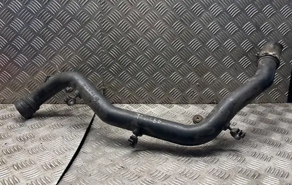 Volkswagen Touareg I Intercooler hose/pipe 7L6145795S 7L6145770M
