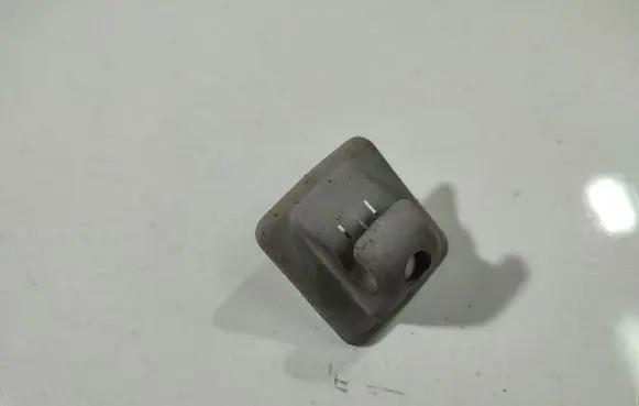 Volkswagen Golf V Sun visor clip/hook/bracket 