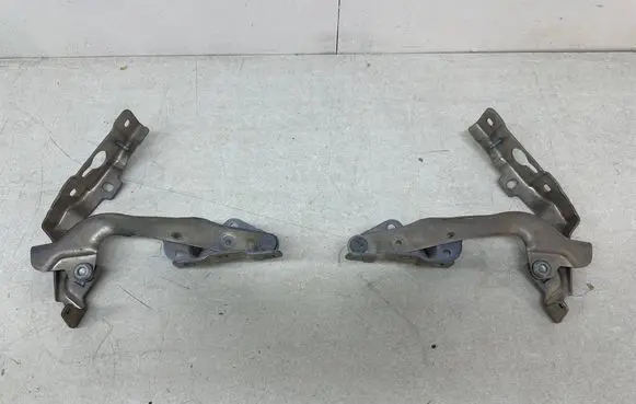 Mercedes-Benz GLA W156 X156 Engine bonnet/hood hinges A1768800328 A1768800428