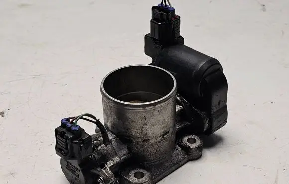 Toyota RAV 4 (XA30) Throttle valve 1923002010 2J03