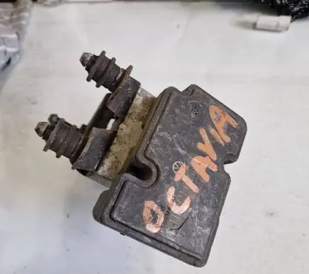 Volkswagen Golf VI ABS Pump 1k0907379n