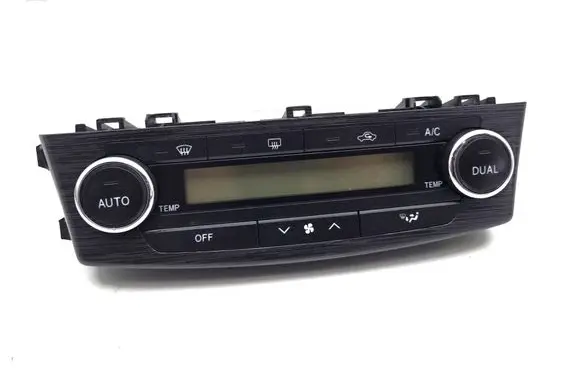 Toyota Avensis T270 Climate control unit 5590005340