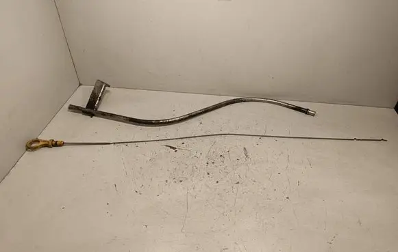 Nissan Navara D40 Oil level dip stick 