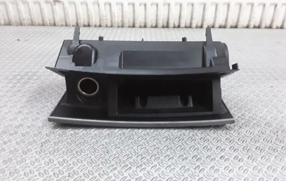 Car ashtray