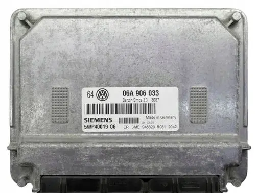 Volkswagen Golf IV Engine control unit/module 06A906033 5WP4001906