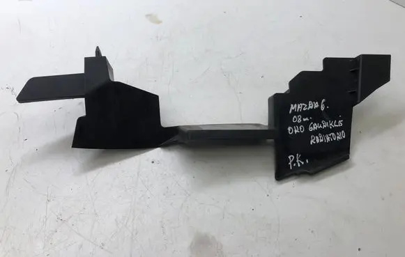 Mazda 6 Intercooler air guide/duct channel GS1D56253