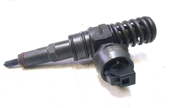 Volkswagen Multivan T5 Fuel injector 07Z130073N