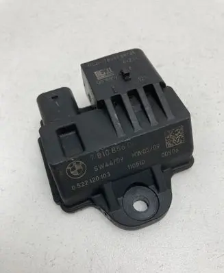 BMW 5 F10 F11 Glow plug pre-heat relay 7810856 0522120103 110510