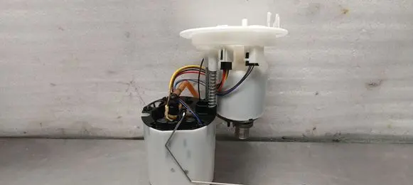 Audi A4 S4 B8 8K In-tank fuel pump 8K0919051AD