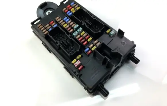 Volvo S90, V90 Fuse box set 32209198