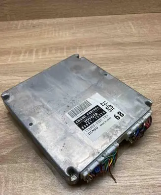 Toyota Corolla E120 E130 Engine control unit/module ECU 8966113270 1758005351
