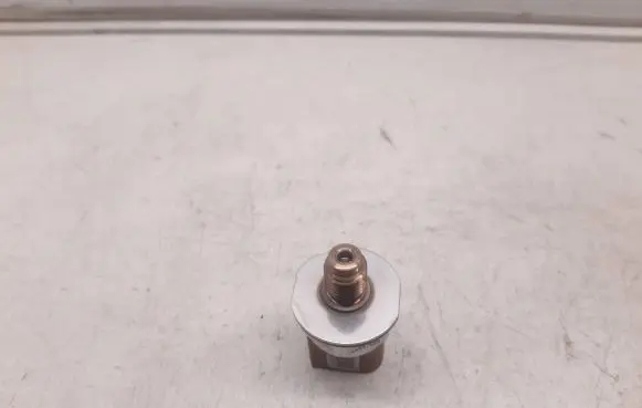 Audi A6 S6 C6 4F Fuel pressure sensor 059130758K