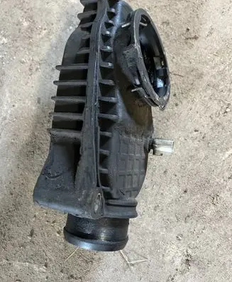 Land Rover Discovery 3 - LR3 Air intake hose/pipe C89WA PA66GF35