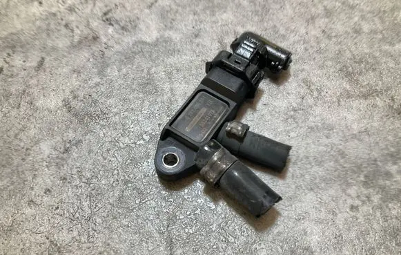 Exhaust gas pressure sensor