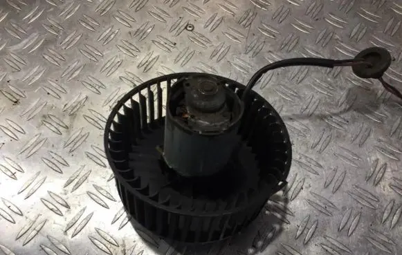Ford Courier Heater fan/blower 0126001