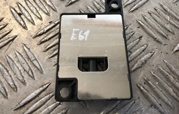 BMW 5 E60 E61 Bluetooth antenna 6928461 921800002