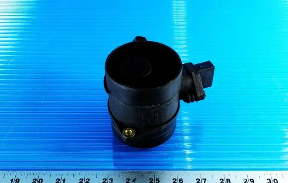 Mercedes-Benz E W211 Mass air flow meter 0281002585 A6460940048