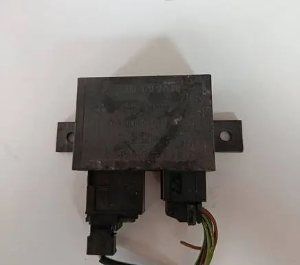 Mercedes-Benz E W210 Other control units/modules 2108202726 5WK4686