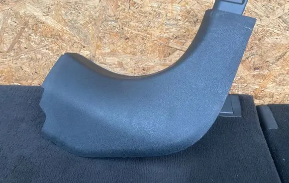 BMW 3 G20 G21 Foot area side trim 7446428 5147 17949110
