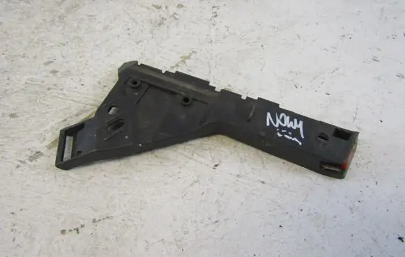 Opel Insignia A Front bumper mounting bracket 13238444