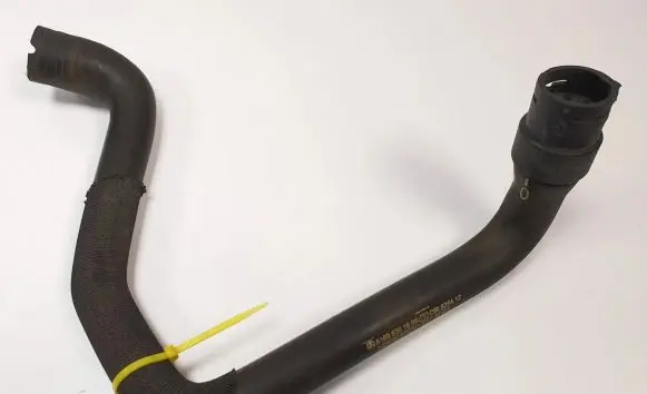 Mercedes-Benz A W169 Engine coolant pipe/hose A1698301696