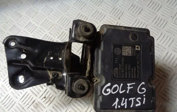 Volkswagen Golf VI ABS Pump 1K0907379BM 1K0614517ED