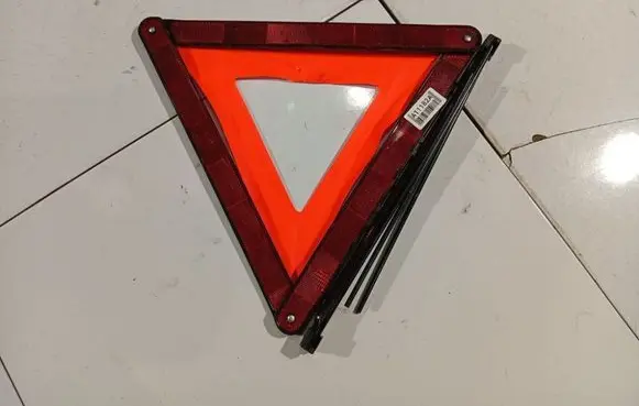 Ford Mondeo MK IV Emergency warning sign