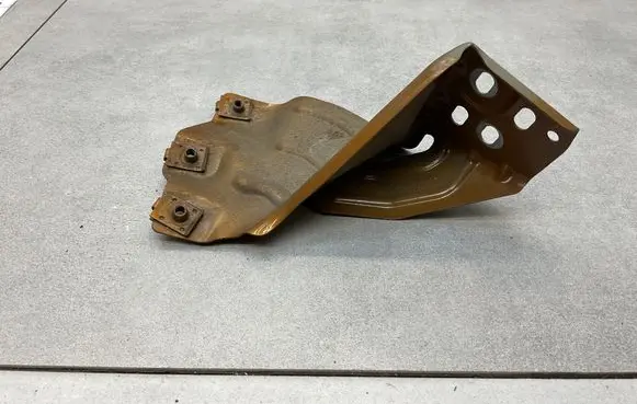 Opel Mokka X Fender mounting bracket 