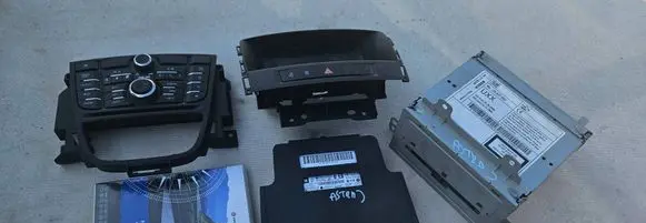 Opel Astra J Climate control unit 13337221 13223793 13337253
