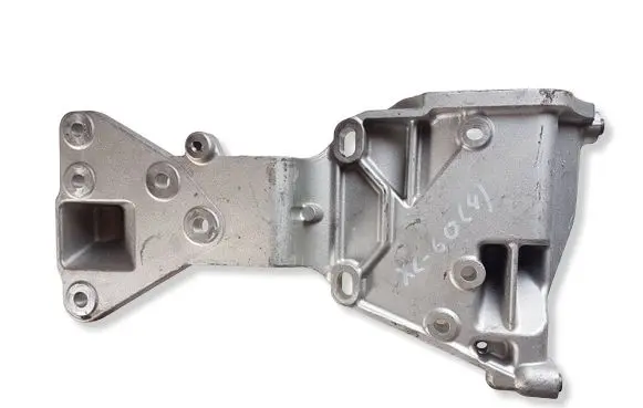 Volvo XC60 Generator/alternator bracket 31316673