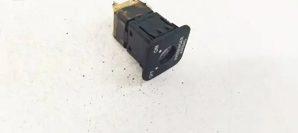 Passenger airbag on/off switch