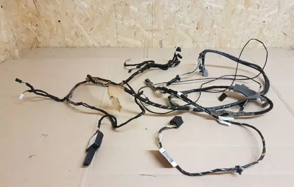 Ford Kuga I Other wiring loom 8V4T14335ACC