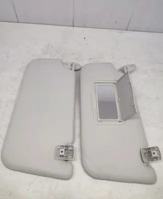 Ford Focus Sun visor