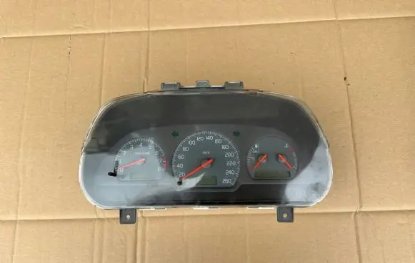 Volvo S40, V40 Speedometer (instrument cluster) 30889714E