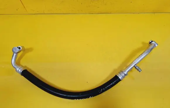 KIA Carnival Air conditioning (A/C) pipe/hose 