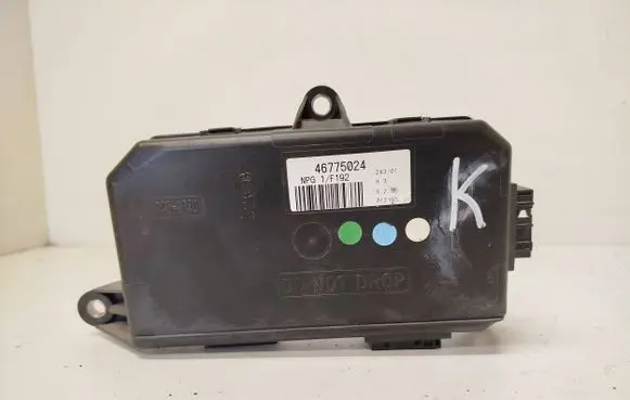 Fiat Stilo Door control unit/module 46775024 NPG1F192 012195