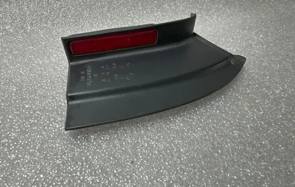 Volkswagen PASSAT B6 Rear tail light reflector 3C9945312A 3C9945100A
