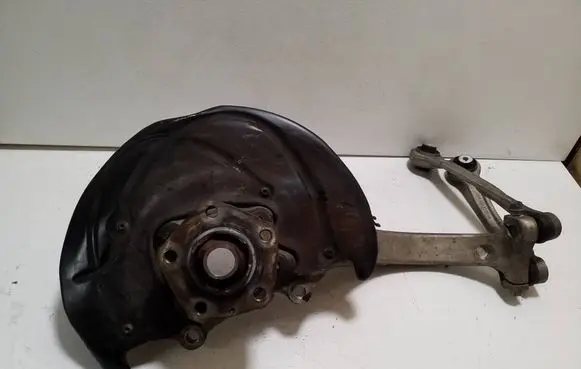 Audi Q7 4M Front wheel hub 4M0407241J 4M0407559