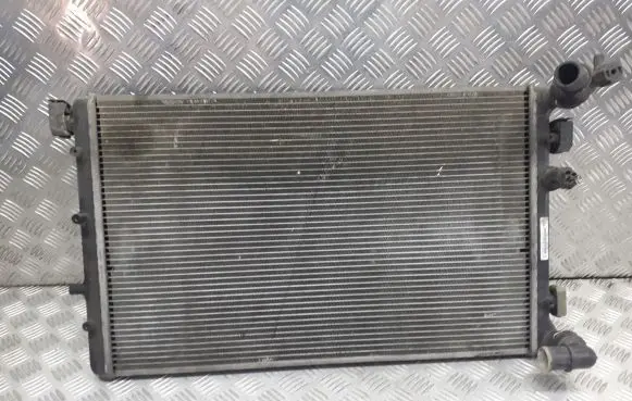 Skoda Fabia Mk1 (6Y) Coolant radiator 6Q0121253M
