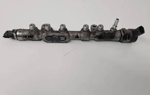 Land Rover Discovery Sport Fuel main line pipe G4D39D280AA 0281006464