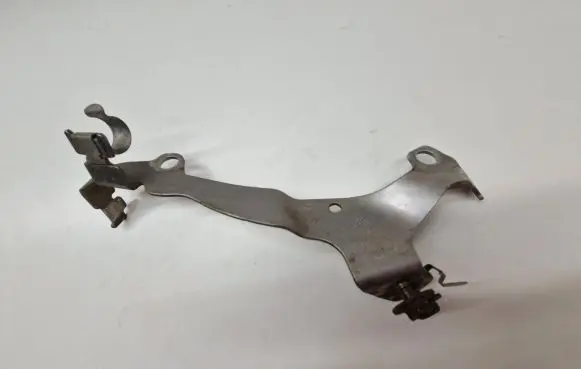 BMW 4 F32 F33 Muffler mount bracket/holder 8648236