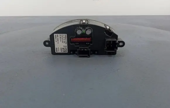 BMW 1 F40 Heater blower motor/fan resistor 7952061