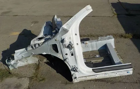 Front quarter panel